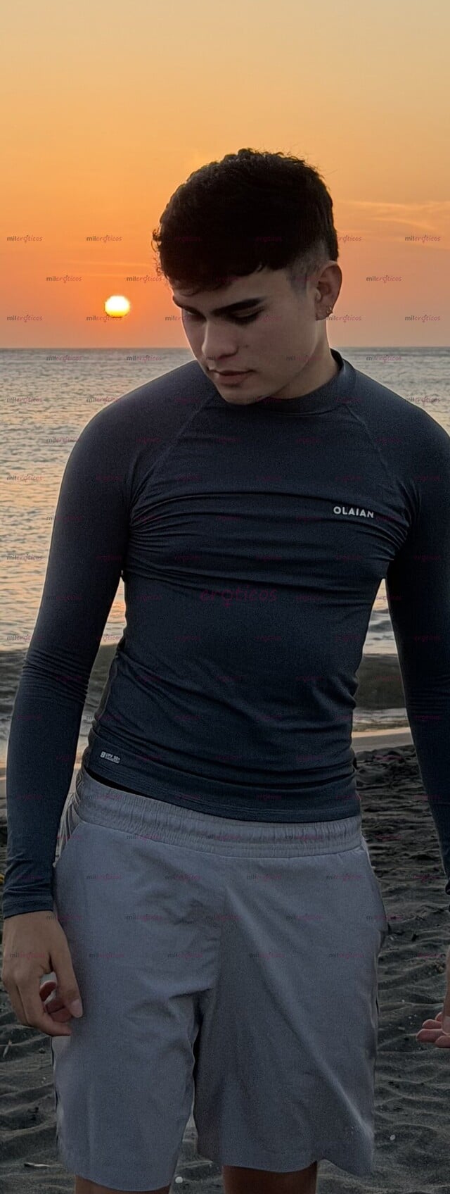 FOTOS DE JOVEN DELGADO DE 23 AÑOS NUEVO EN LA CIUDAD Y EN LA PÁGINA