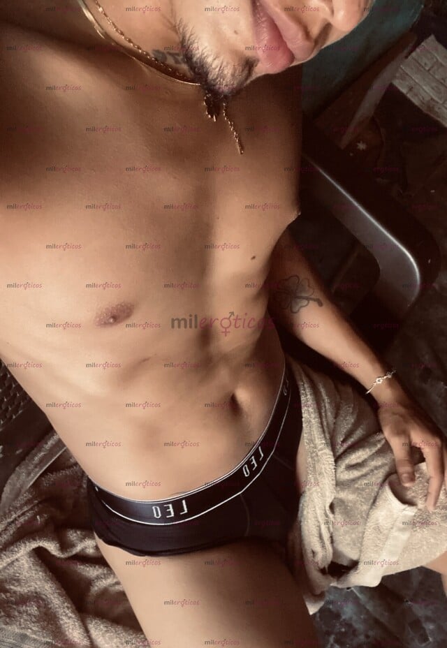 FOTOS DE LLANERO CALIENTE DE PASO! VERSÁTIL 18CM DE VRGA FULL MORBOSO Y COMPLACIENTE