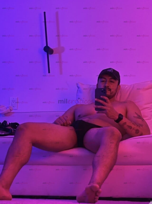 FOTOS DE ACTIVO, ALTO, MORBOSO CALIENTE, CON GANAS DE DILATARLE EL CULO A PUNTA DE LENGUA