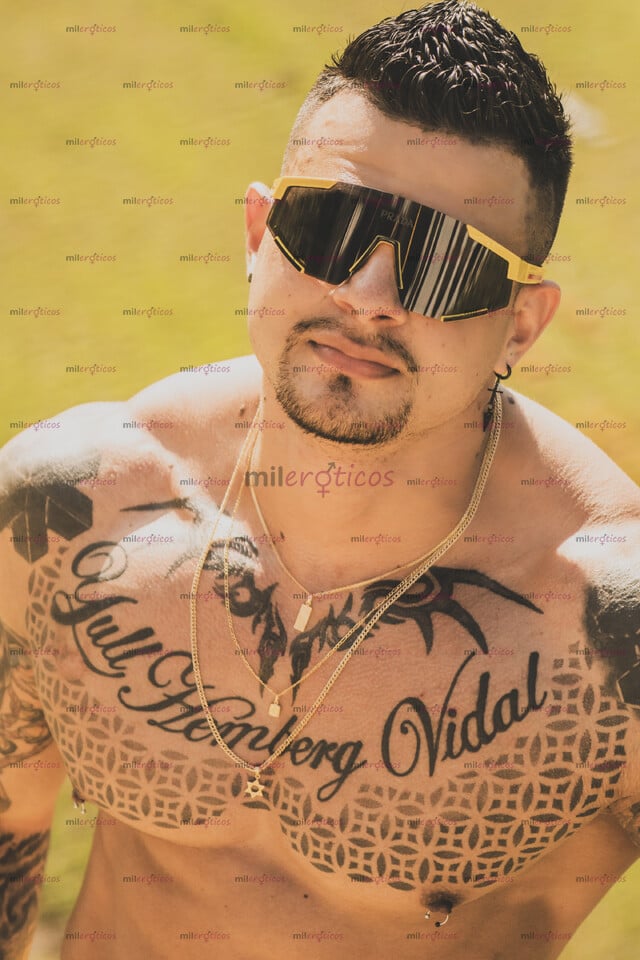 FOTOS DE COLOMBIANO NUEVO EN CDMX MUY SERIO Y DISCRETO DISPONIBLE 24 7