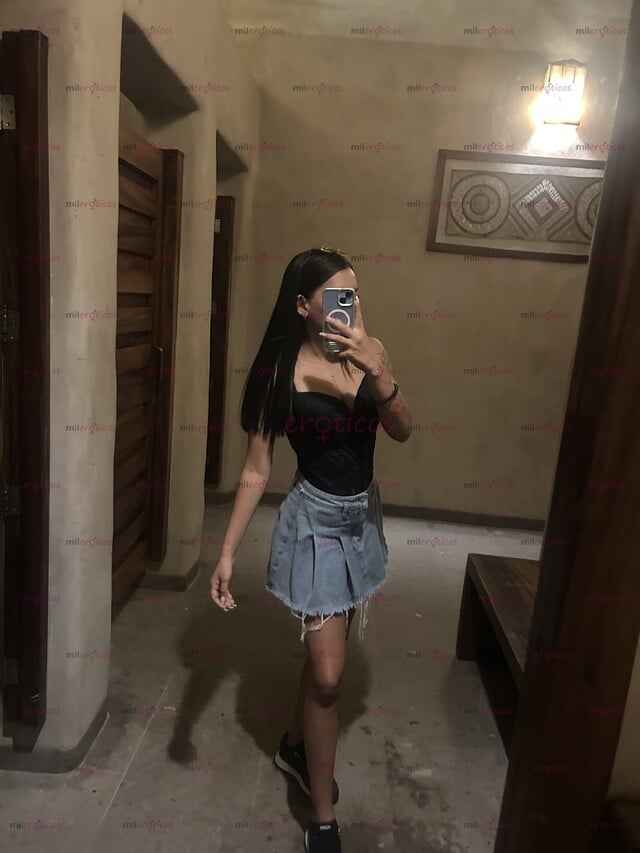 FOTOS DE COLOMBIANA FLAQUITA Y MUY COMPLACIENTE