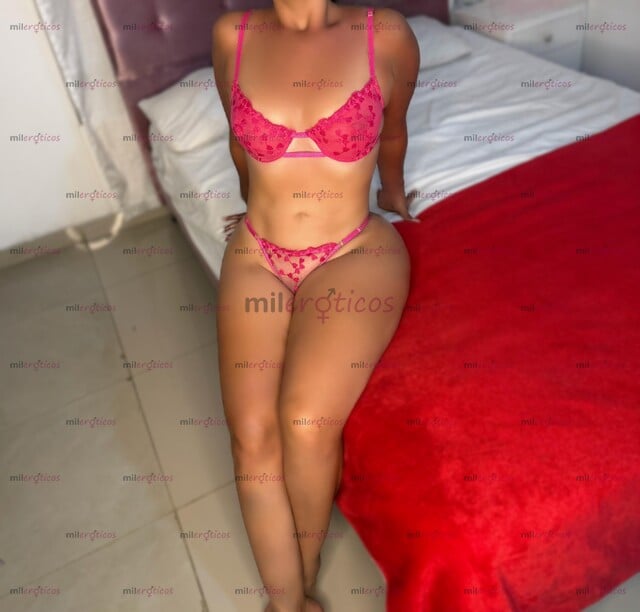 FOTOS DE DIVERTIDA Y CALIENTE!! CLOE OPERADITA CULONA