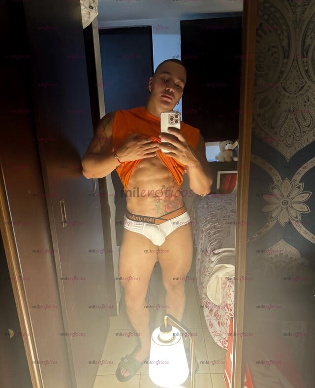 FOTOS DE HOLA MI NOMBRE ES ERIK 21 CM DE VERGA PARA TI NO TE ARREPENTIRAS