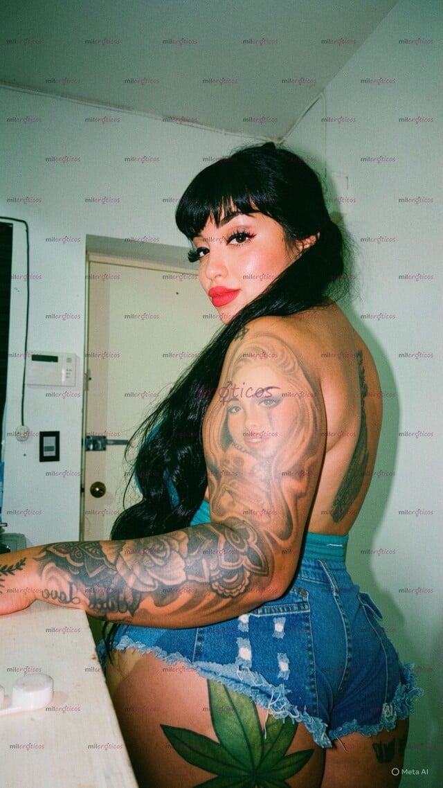 FOTOS DE MUÑECA CURVY, CURVAS IMPRESIONANTES Y LAS TETAS MÁS GRANDES Y RICAS EN MONTERREY