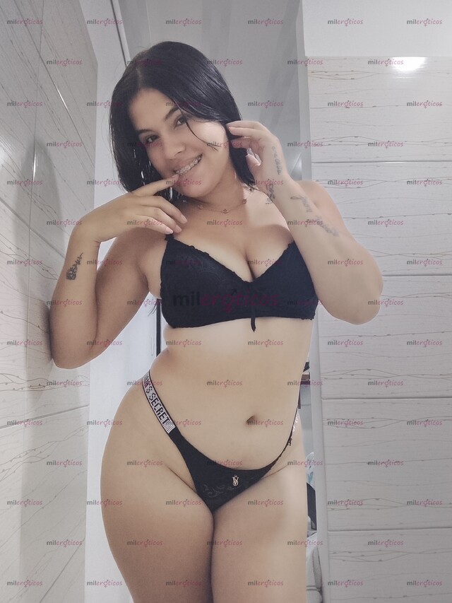 FOTOS DE SOY AXLY DISPONIBLE POR POCOS DIAS VEN Y DISFRUTEMOS DE UN RICO SEXO