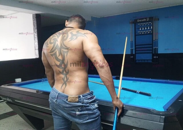 FOTOS DE MORENO VARONIL, DE BUENA VERGA, CON BUEN CUERPO SERIO Y CON SITIO