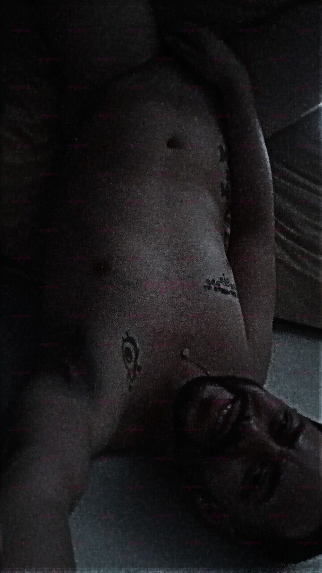 FOTOS DE JOVEN DISPUESTO A CUMPLIR TU MAYOR FANTASIA