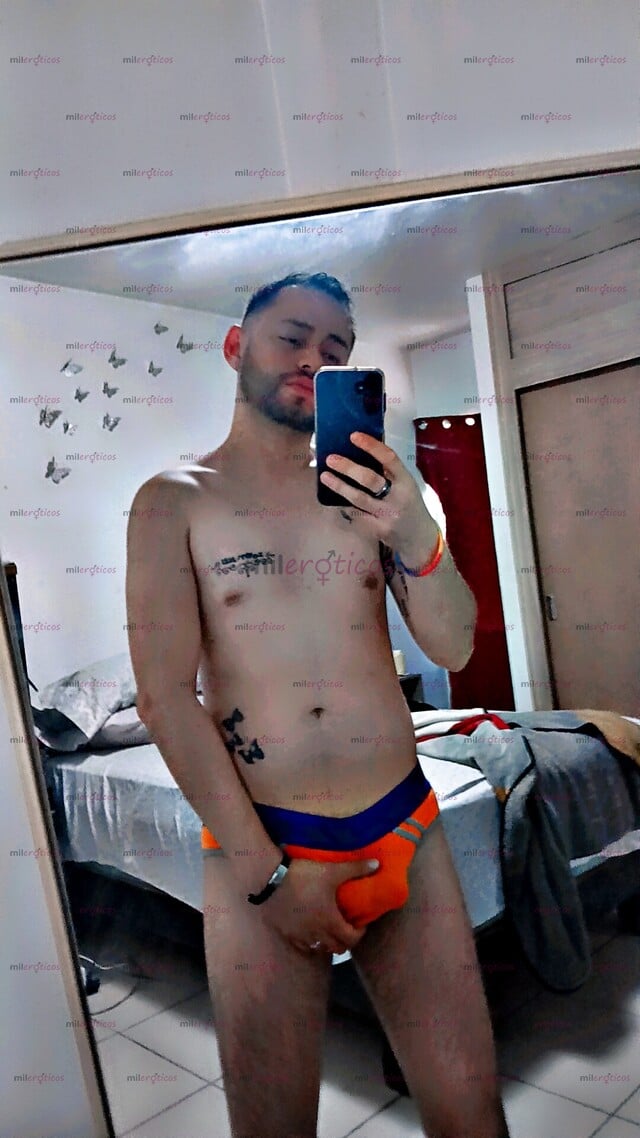 FOTOS DE JOVEN DISPUESTO A CUMPLIR TU MAYOR FANTASIA