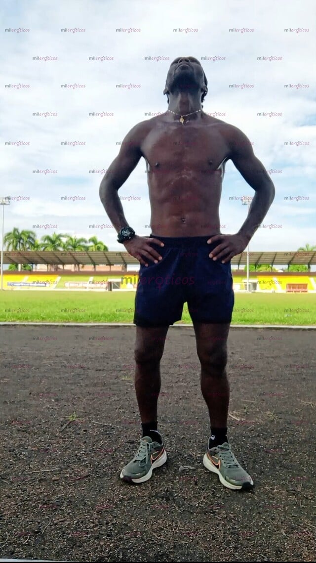 FOTOS DE SOY UN CHICO ATLETICO. DISPUESTO A DARTE Y LLEVAR TUS ORGASMOS AL MÁXIMO NIVEL