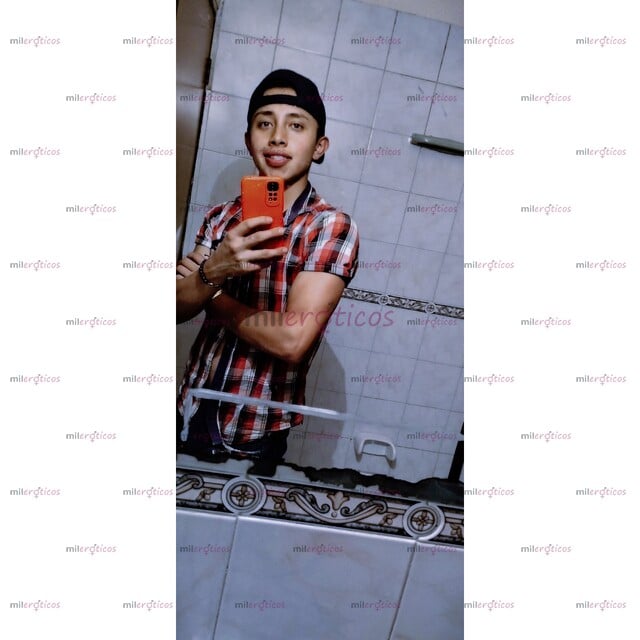 FOTOS DE JOVEN COMPLACIENTE DISPUESTO A HACERTE EXPERIMENTAR NUEVAS SENSACIONES