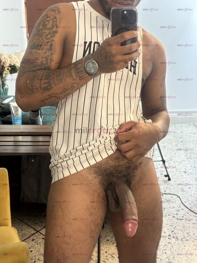 FOTOS DE (SOLO MUJERES)JOVEN 23 AÑOS CON VERGA GRANDE PARA SATISFACER SU DESEO SEXUAL!