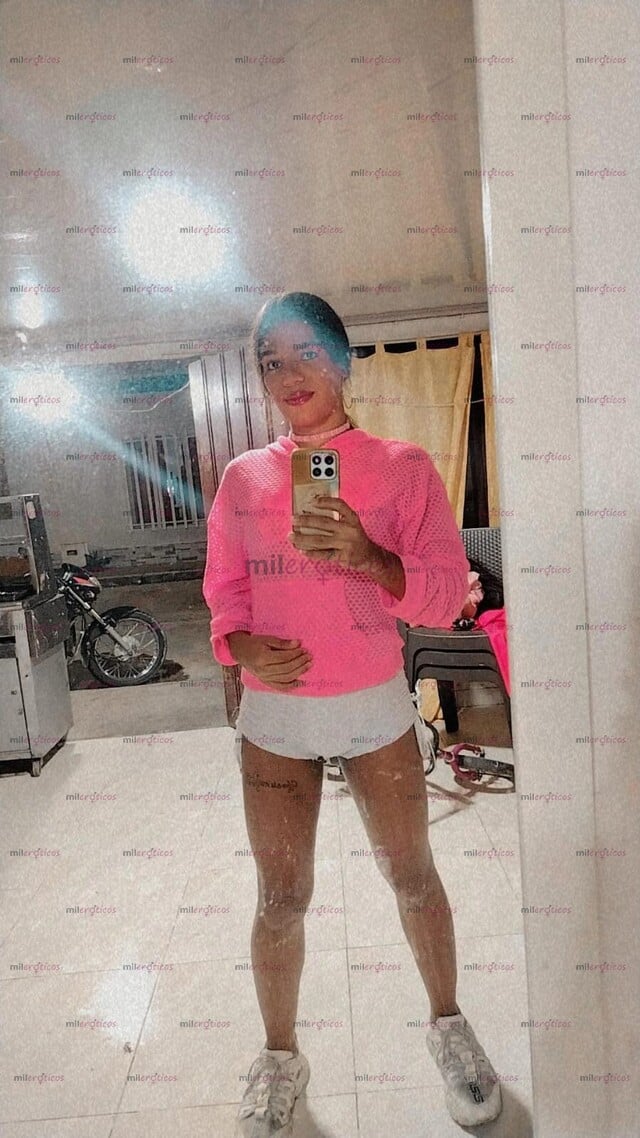FOTOS DE CARITA DE MUÑECA, CUERPO DE DIABLA, MIRADA DE PERRITA, CON SITIO