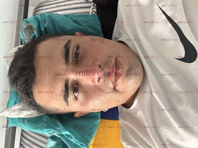 FOTOS DE YHON HETEROSEXUAL MUY COMPLACIENTE EDUCADO Y SERVICIAL EN BOGOTÁ