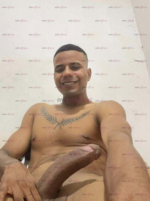 FOTOS DE JOVEN VERGON DISPUESTO A DARTE LECHE POR CÁMARA LAS VECES QUE QUIERA
