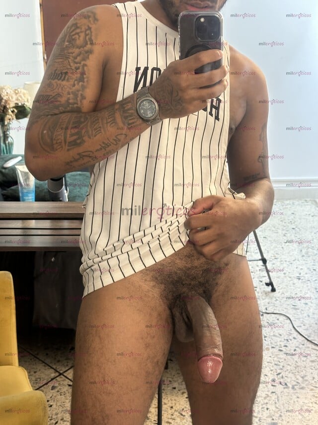 FOTOS DE (SOLO MUJERES)JOVEN 23 AÑO VERGA GRANDE CON GANAS DE SATISFACER TUS DESEOS