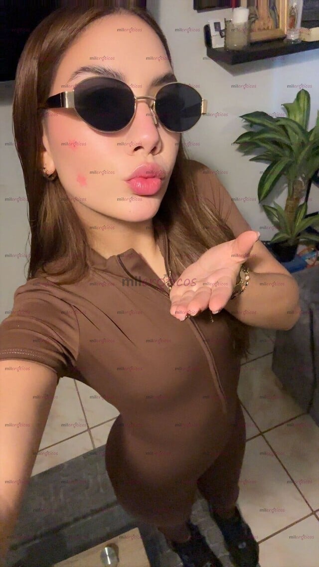 FOTOS DE HOLA SOY SOFI JOVEN LINDA DE CUERPO MUY DELGADO CON UN TRATÓ INCREÍBLE