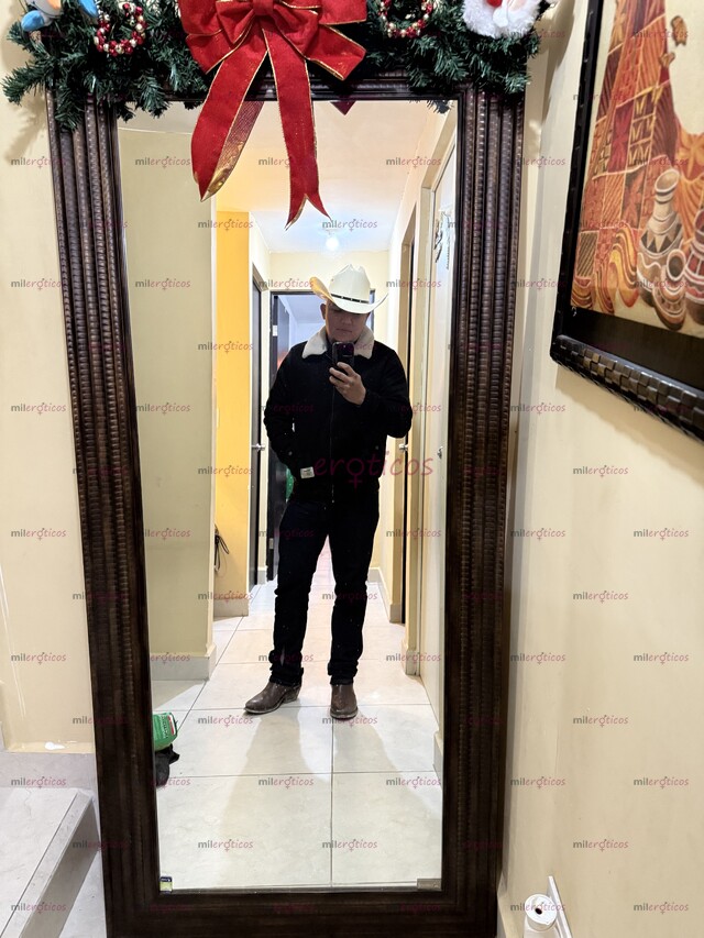 FOTOS DE BUSCAS PASARLA BIEN, MÁNDAME UN MSJ Y TE PROMETO QUE PASARÁS UN RICO MOMENTO