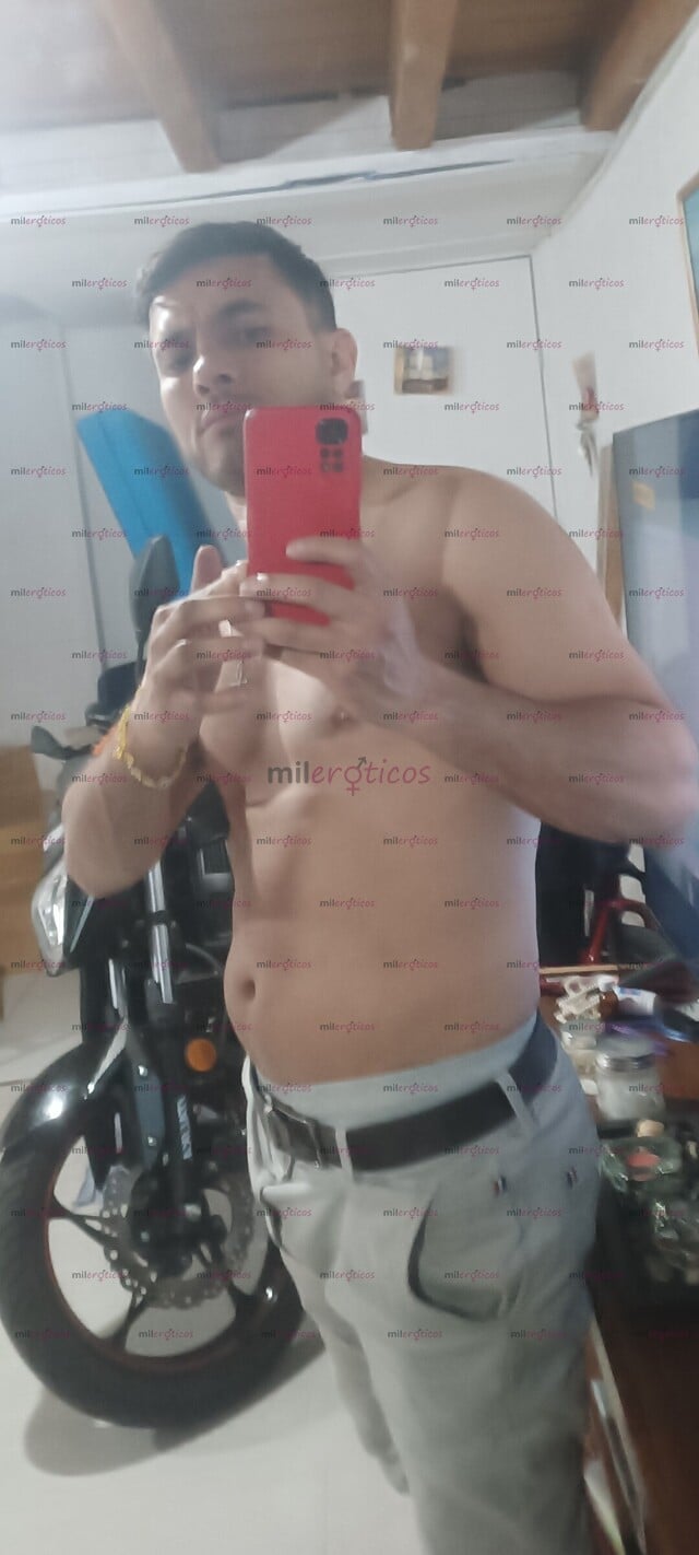 FOTOS DE GUAPO ACTIVO INICIANDOME BISEXUAL CON GANAS DE EXPERIMENTAR EFICAZ Y MUY CACHOND