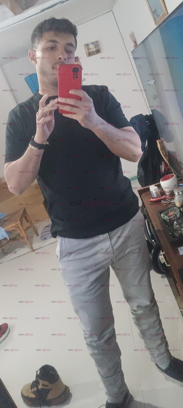 FOTOS DE GUAPO ACTIVO INICIANDOME BISEXUAL CON GANAS DE EXPERIMENTAR EFICAZ Y MUY CACHOND