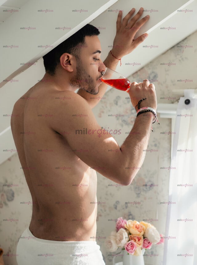 FOTOS DE NOVEDAD EN TU CIUDAD SEXY CHICO 26 AÑOS