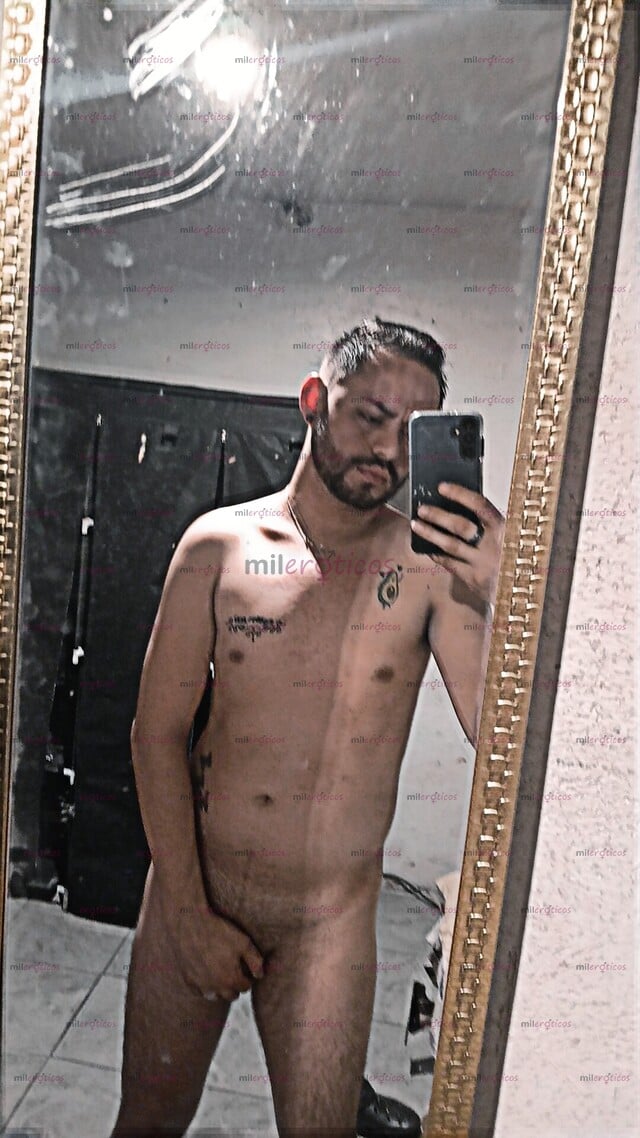 FOTOS DE JOVEN DISPUESTO A CUMPLIR TU MAYOR FANTASIA