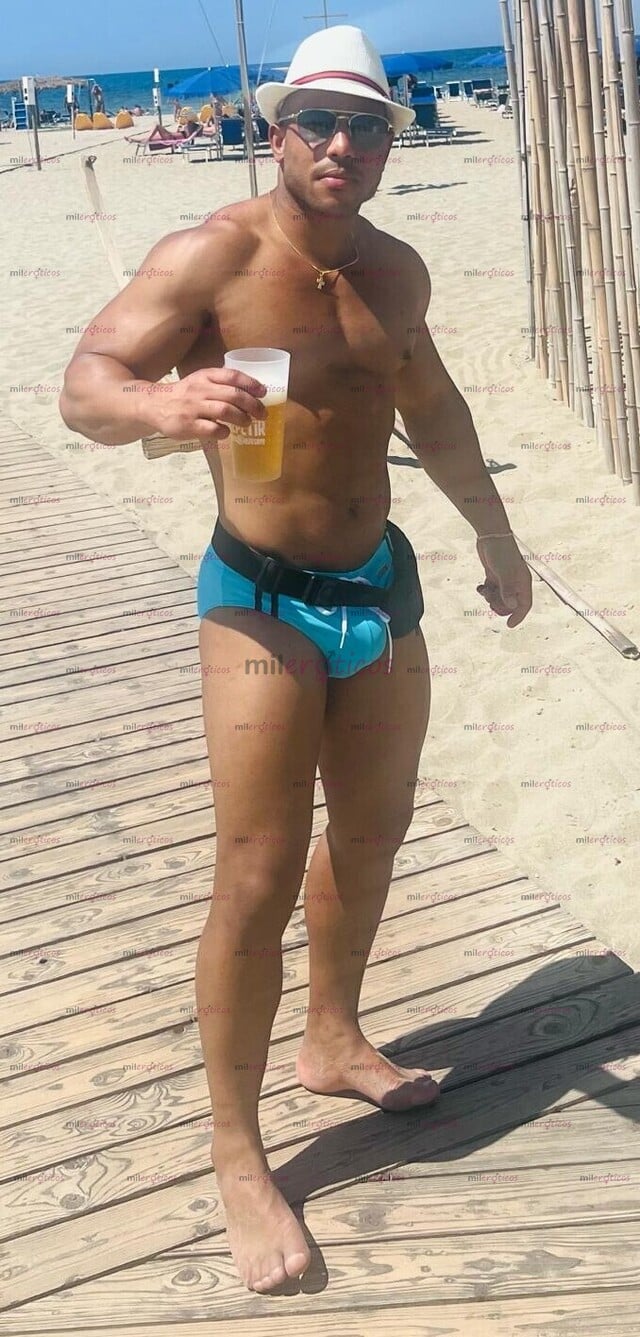 FOTOS DE CUBANO ACTIVO EN MONTERREY ,FIESTERO, CALIENTE BUENA VERGA .