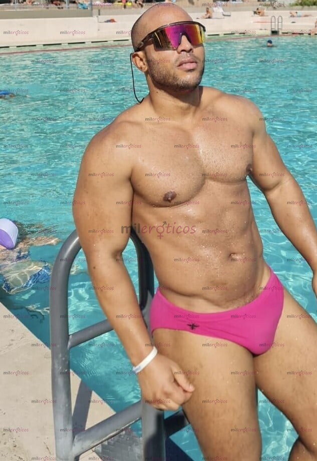 FOTOS DE CUBANO ACTIVO EN MONTERREY ,FIESTERO, CALIENTE BUENA VERGA .
