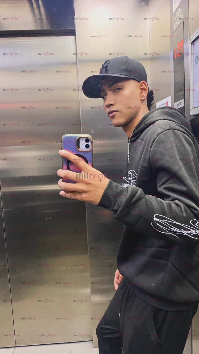 FOTOS DE POLLO PINTA UNIVERSITARIO DISPONIBLE PARA CUMPLIR TUS CAPRICHOS