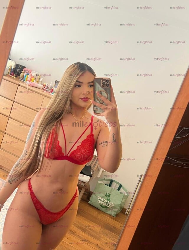 FOTOS DE HOLA AMOR, SOY JULIANA RECIÉN LLEGADA, LO QUE PIDES ES LO QUE LLEGARÁ.