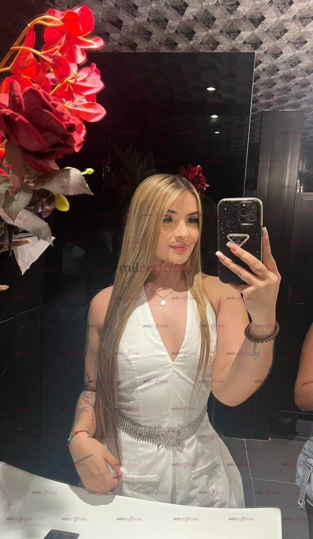 FOTOS DE HOLA AMOR, SOY JULIANA RECIÉN LLEGADA, LO QUE PIDES ES LO QUE LLEGARÁ.