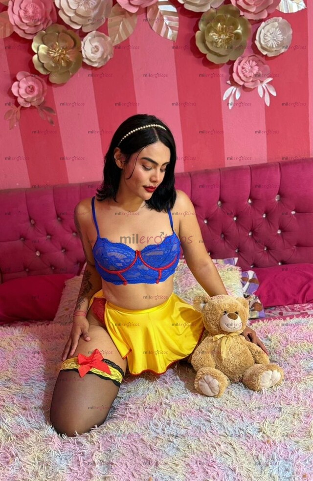 FOTOS DE TU PRINCESITA ESTA LISTA PARA COMPLACERTE MY LOVE LA MORENITA DE FUEGO LLEGO