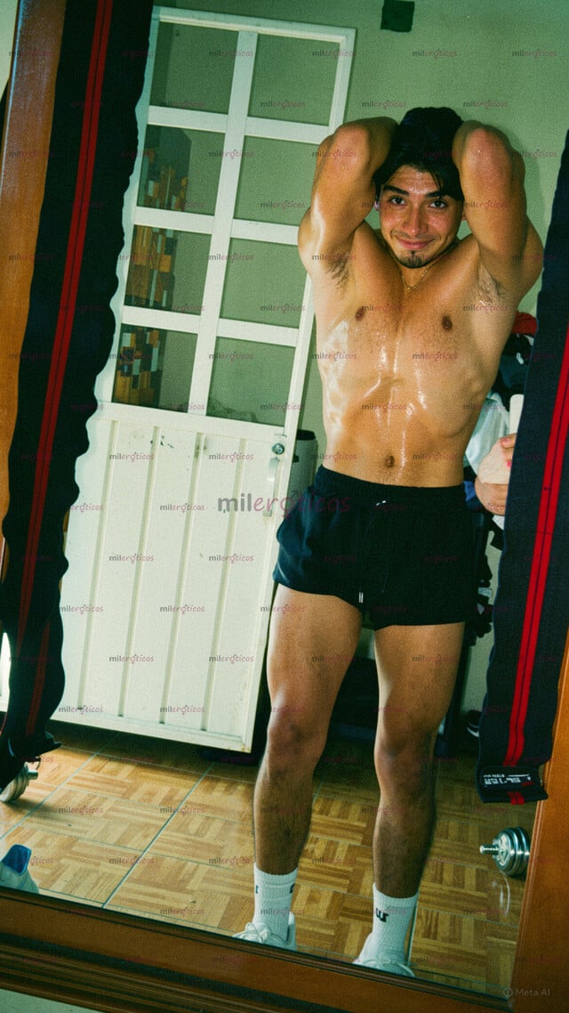 FOTOS DE GIGOLO EXCLUSIVO PARA DAMAS EXIGENTES Y PAREJAS