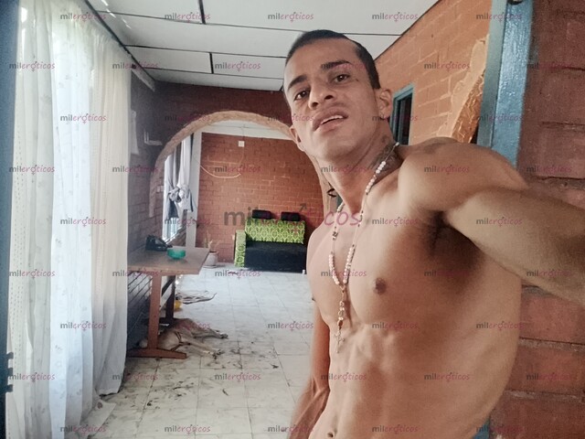 FOTOS DE CHICO MARCADO DEL GIM. DEDICADO A COMPLACERTE SEXUAL MENTE SEGU. TU ASEO