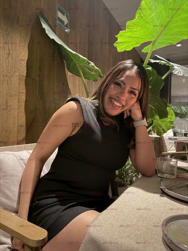 FOTOS DE DAMA SENSUAL, ELEGANTE, DISCRETA Y MUY CALIENTE