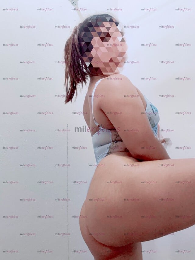 FOTOS DE RICA PUTITA, CALIENTE Y NALGONA DESEOSA DE BRINCAR Y REBOTAR EN TU RICO PENE BEB