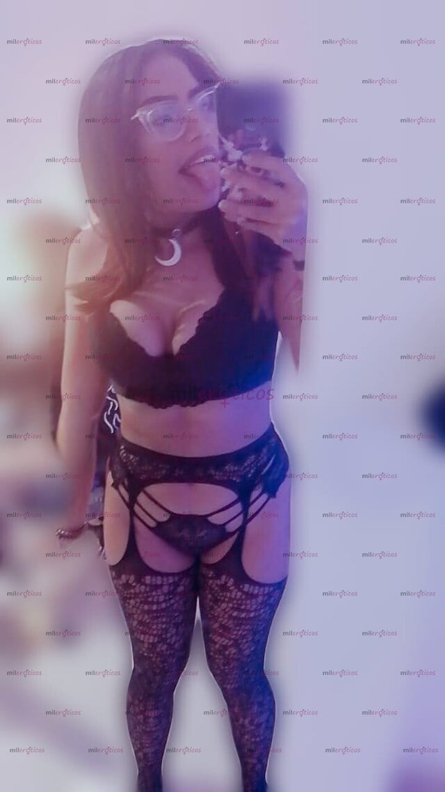FOTOS DE RICA FLACA CON VAGINA CALIENTE Y APRETADITA RICA