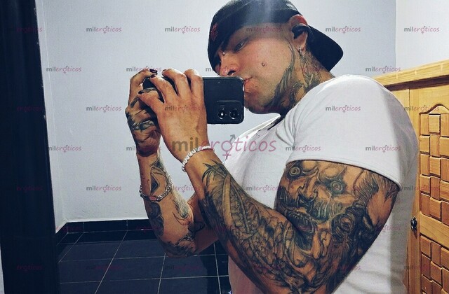 FOTOS DE SOY UN CHICO DE 24 AÑOS DISPUESTO A CUMPLIR TU FANTASIA, MÁNDAME MENSAJE!!!