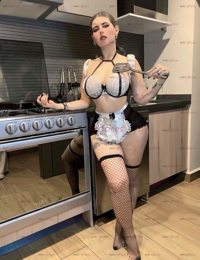 FOTOS DE JOI Y JUGUETE GIGANTE PENETRACIÓN EXTREMA CON SQUIRT