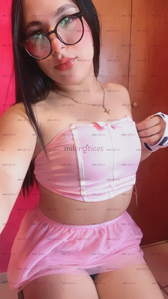 FOTOS DE HOLIS CHICA TRANS DE 19 AÑOS SÚPER CALIENTE Y FEMENINA
