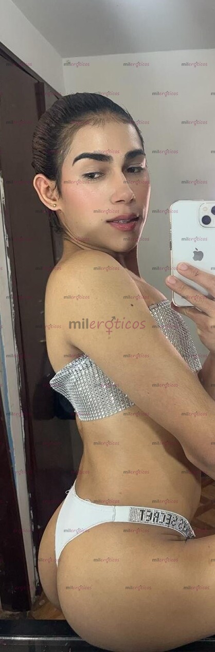 FOTOS DE CHICA TRANS SUPER FEMENINA Y CALIENTE DISPUESTA A COMPLACERTE