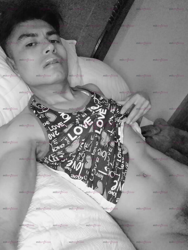 FOTOS DE JOVEN CHAVITO Y LINDO. DE REGRESO A TU CUIDAD APROVECHA MI CULITO