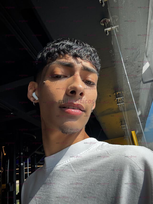 FOTOS DE POLLO GUAPO Y ATREVIDO DISPONIBLE 24 7 CON SITIO