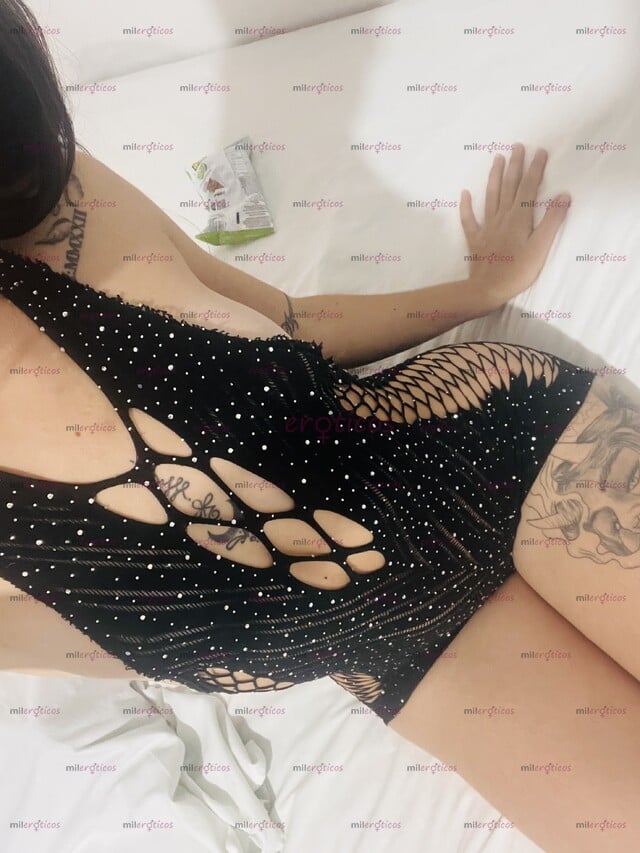 FOTOS DE FLAQUITA CALIENTE EN TU PUEBLO PELI NEGRA