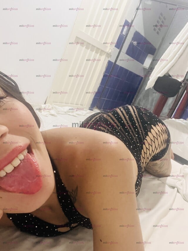 FOTOS DE FLAQUITA CALIENTE EN TU PUEBLO PELI NEGRA