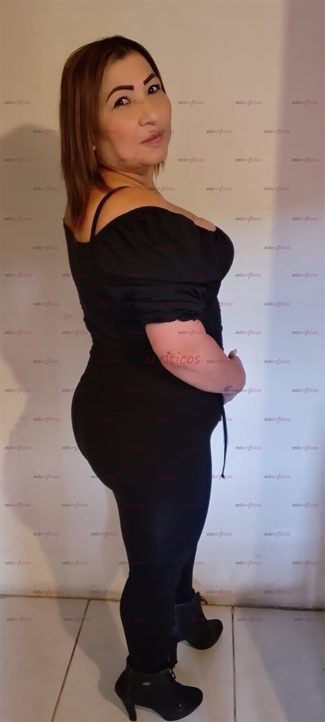 FOTOS DE HOLA ME LLAMO ANDREA SOY UNA MUJER MADURA TE OFREZCO UN RICO Y EXCELENTE SERVICI