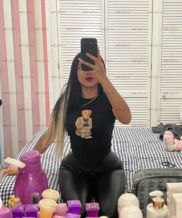 FOTOS DE DELGADA Y NALGONA SÚPER FLEXIBLE Y SEXY
