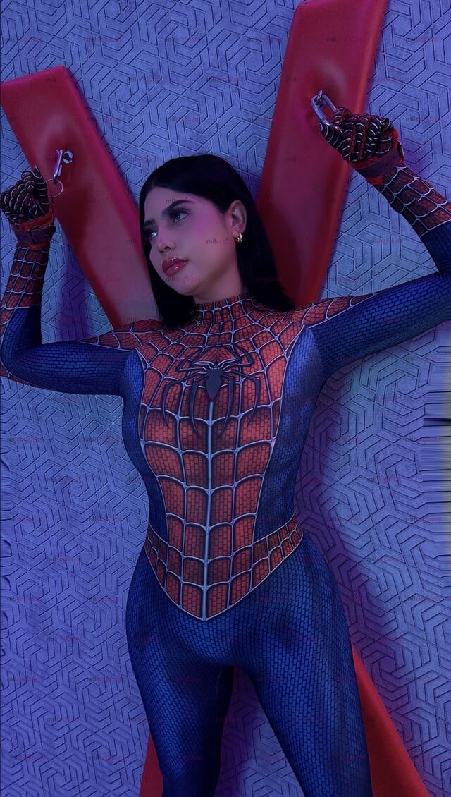FOTOS DE CON LUGAR! SPIDERGIRL, CHICHONA , BLANCA NALGONA CARA BONITA