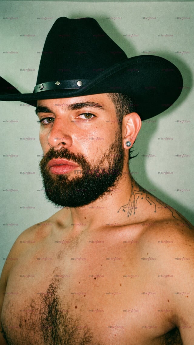 FOTOS DE BISEXUAL MACHO ACTIVO PARA COMPLACERTE POLÍGLOTA