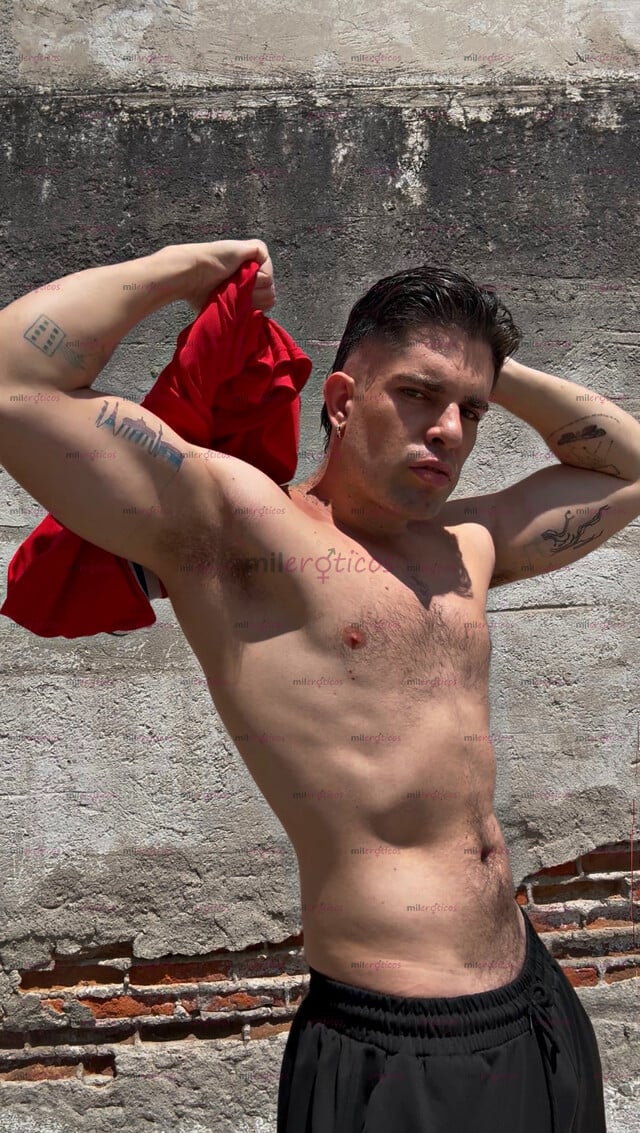 FOTOS DE BISEXUAL MACHO ACTIVO PARA COMPLACERTE POLÍGLOTA
