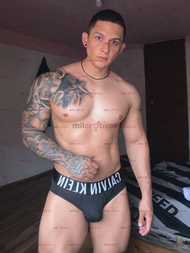 FOTOS DE OBRERO EN LA MAÑANA Y ESCORT EN LAS TARDES